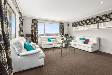 Photo of property in 10 Wangapeka Way, Aotea, Porirua, 5024