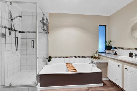 Photo of property in 15a Thames Street, Welbourn, New Plymouth, 4310