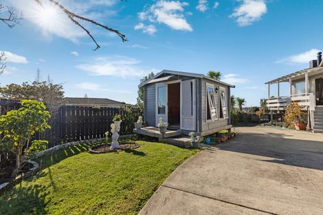 Photo of property in 38 Sunvue Road, Glen Eden, Auckland, 0602