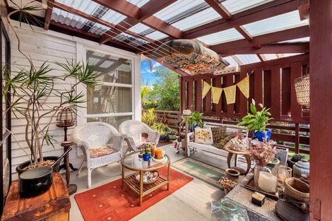 Photo of property in 11 Chequers Avenue, Glenfield, Auckland, 0629