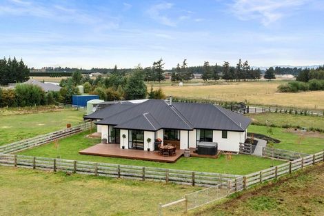 Photo of property in 174 Swamp Road, Loburn, Rangiora, 7472