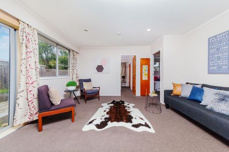 Photo of property in 2/3 Martin Road, Manurewa, Auckland, 2102