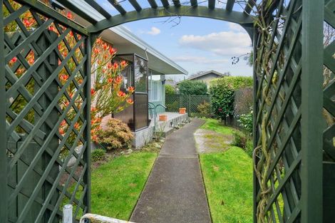 Photo of property in 29a Salford Avenue, Redwood, Christchurch, 8051