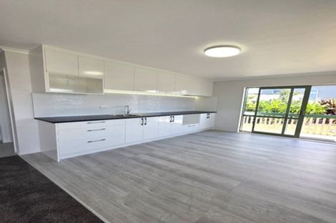 Photo of property in 21 Tranent Road, Mangere, Auckland, 2022