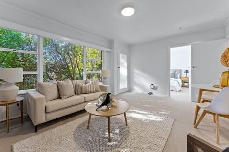 Photo of property in 2/22 Margaret Place, Milford, Auckland, 0620