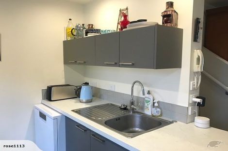 Photo of property in 4/464 Adelaide Road, Berhampore, Wellington, 6023