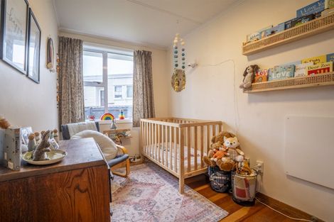 Photo of property in 32 Davidson Crescent, Tawa, Wellington, 5028