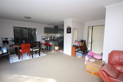 Photo of property in 13 Meridian Court, Oteha, Auckland, 0632