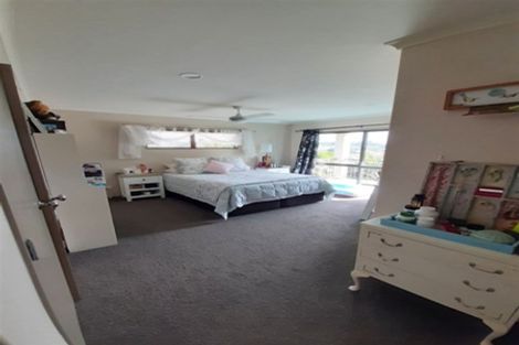 Photo of property in 49 Village Park Drive, Welcome Bay, Tauranga, 3112