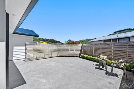 Photo of property in 33c Gemstone Drive, Birchville, Upper Hutt, 5018