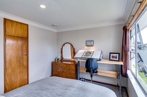 Photo of property in 1404 Warwick Place, Mayfair, Hastings, 4122