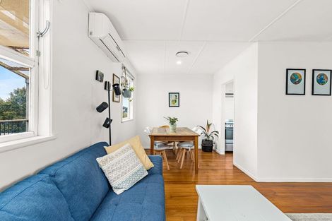 Photo of property in 33 Meilland Place, Glen Eden, Auckland, 0602