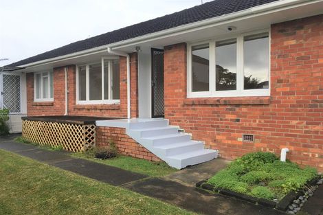 Photo of property in 1/10a Fenwick Avenue, Milford, Auckland, 0620