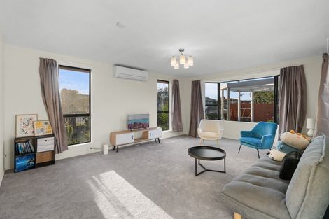 Photo of property in 2 Rubens Place, Burnside, Christchurch, 8053
