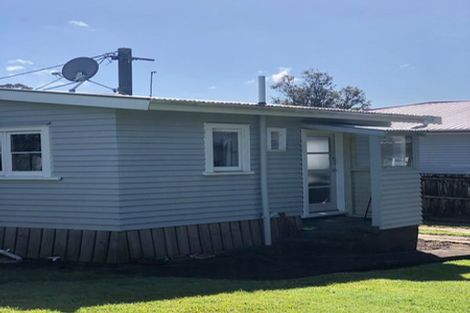 Photo of property in 57 Woodside Road, Massey, Auckland, 0614