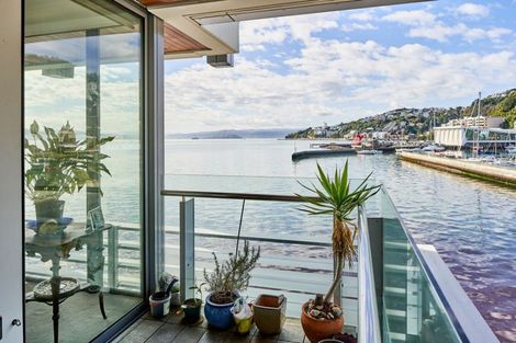 Photo of property in Clyde Quay Wharf, 1a/7 Clyde Quay Wharf, Te Aro, Wellington, 6011