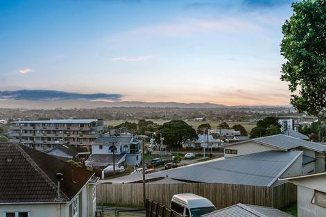 Photo of property in 167b Blockhouse Bay Road, Avondale, Auckland, 0600