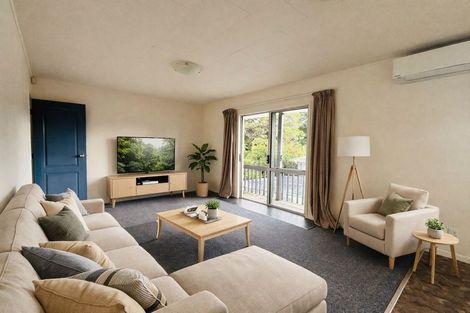 Photo of property in 94 Moire Road, Massey, Auckland, 0614
