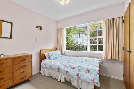 Photo of property in 20 Balliol Drive, Tawa, Wellington, 5028