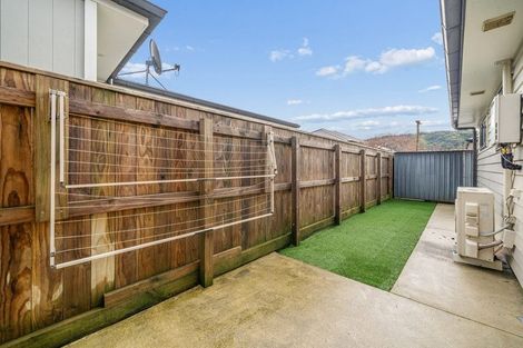 Photo of property in 10 Poulson Grove, Trentham, Upper Hutt, 5018