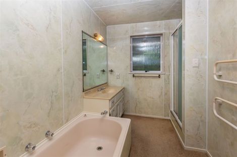 Photo of property in 2/106 Saint James Avenue, Papanui, Christchurch, 8053