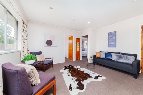 Photo of property in 2/3 Martin Road, Manurewa, Auckland, 2102