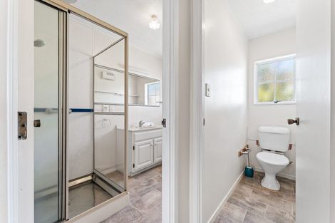 Photo of property in 1/113 Rosario Crescent, Red Beach, 0932