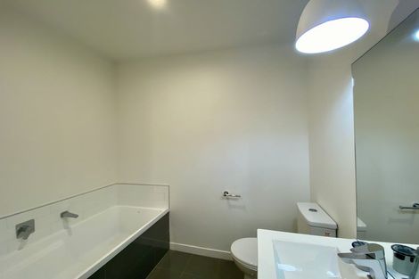 Photo of property in 7/50 Ocean View Road, Northcote, Auckland, 0627