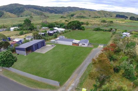 Photo of property in 21 Ymca Road, Mahia, Nuhaka, 4198