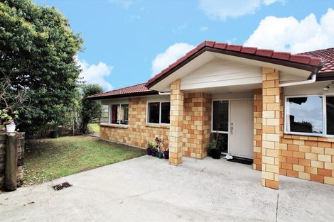 Photo of property in 36 Norm Pellow Drive, Manurewa, Auckland, 2105