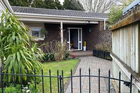 Photo of property in 4 Nassau Court, Half Moon Bay, Auckland, 2012