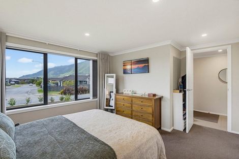 Photo of property in 35 Waipunahau Road, Waikanae, 5036