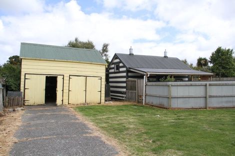 Photo of property in 19 Orawia Road, Tuatapere, 9620