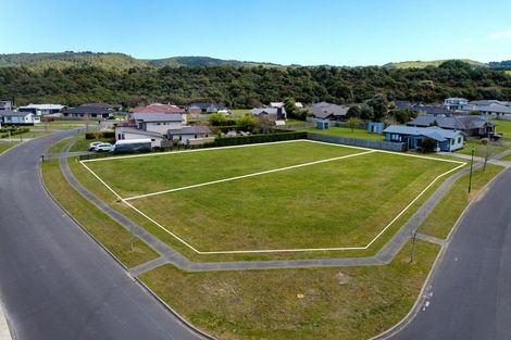 Photo of property in 2 Pukeko Way, Kinloch, Taupo, 3377