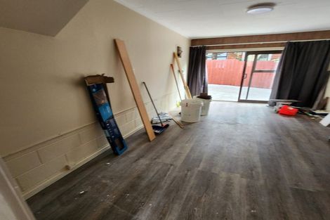 Photo of property in 27 Harris Road, Mount Wellington, Auckland, 1051