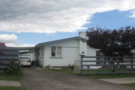 Photo of property in 32 Seddon Street, Te Puke, 3119