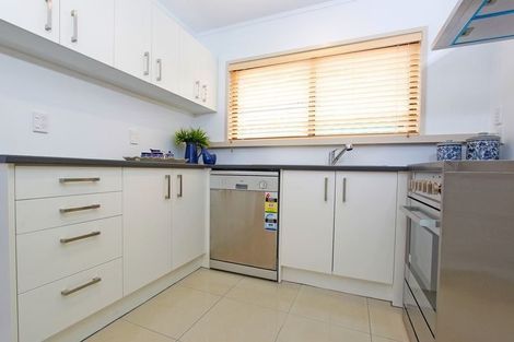 Photo of property in 9 Miramar Place, Pakuranga, Auckland, 2010