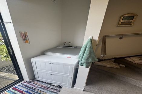 Photo of property in 3/2c Walsall Street, Avondale, Auckland, 1026