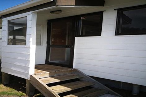 Photo of property in 2/19 Orchard Street, Avondale, Auckland, 1026