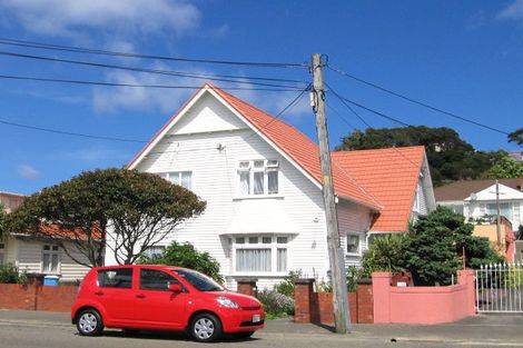 Photo of property in 9 Moselle Street, Island Bay, Wellington, 6023