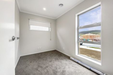 Photo of property in 147 Amesbury Drive, Churton Park, Wellington, 6037