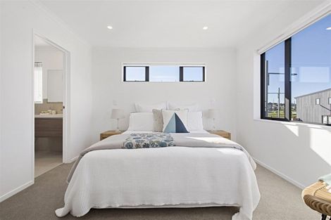 Photo of property in 22 Haddington Drive, Flat Bush, Auckland, 2019