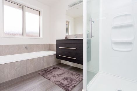 Photo of property in 32 Shadbolt Lane, Rolleston, 7614