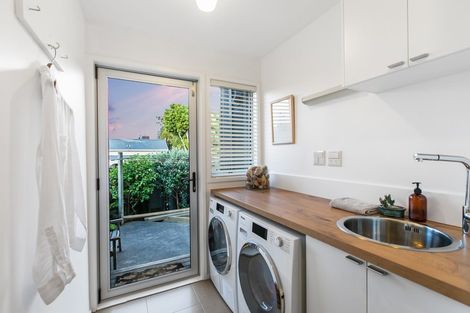 Photo of property in 44 Livingstone Street, Westmere, Auckland, 1022
