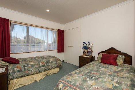 Photo of property in 2 Taranui Way, Paraparaumu Beach, Paraparaumu, 5032