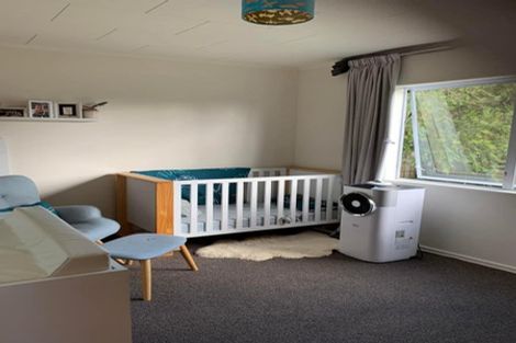 Photo of property in 6 Hanson Place, West Harbour, Auckland, 0618