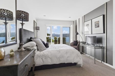 Photo of property in 2/11 Maida Vale Road, Roseneath, Wellington, 6011