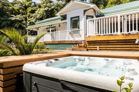 Photo of property in 160a Frankley Road, Frankleigh Park, New Plymouth, 4310