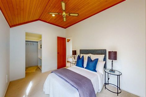 Photo of property in 102 Beach Road, Thames, 3500