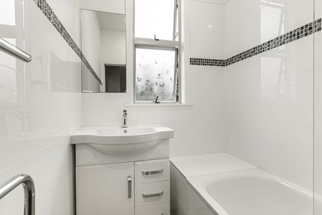 Photo of property in 19 Plunket Avenue, Papatoetoe, Auckland, 2104